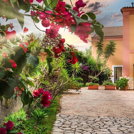 Casale Romano Resort E Relais Motta Camastra Dış mekan fotoğraf