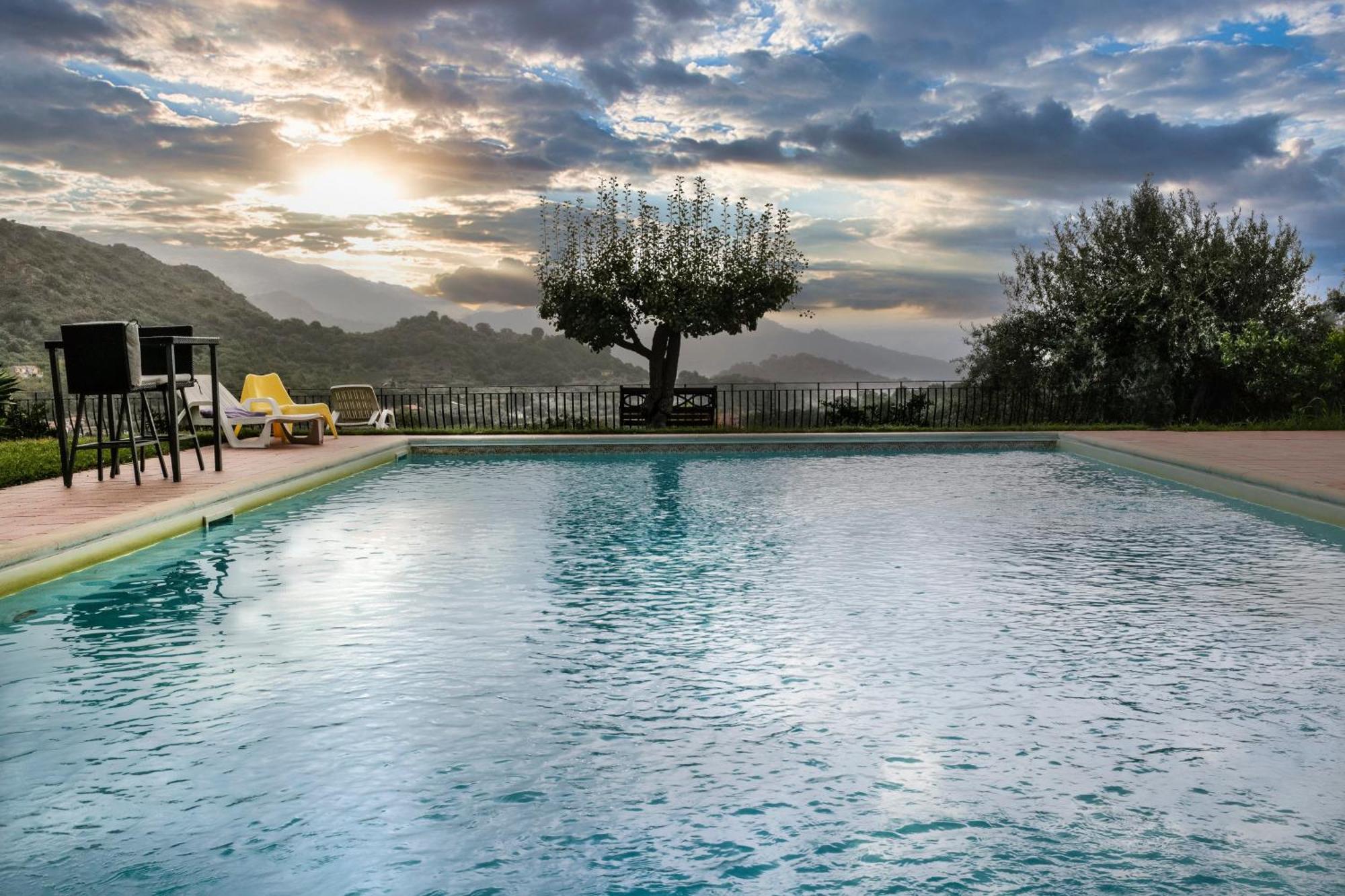 Casale Romano Resort E Relais Motta Camastra Dış mekan fotoğraf